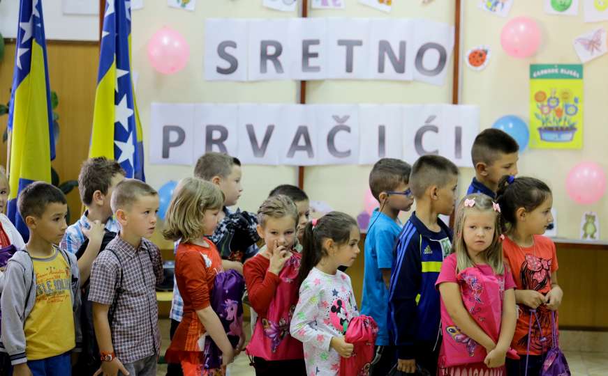 'Deveta osnovna škola' Ilidža: Prijem i podjela ruksaka za 40 prvačića 