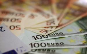 Javni prihodi RS-a za osam mjeseci milijarda i 422 miliona KM