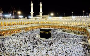 Više od milion vjernika stiglo u Saudijsku Arabiju