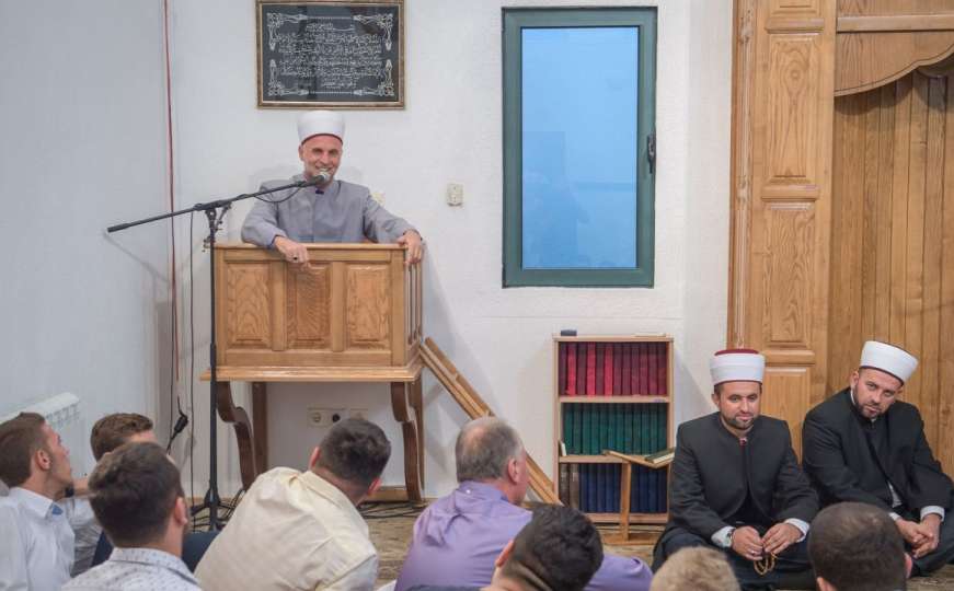 Bajram-namaz klanjan u više od 130 džamija širom Crne Gore
