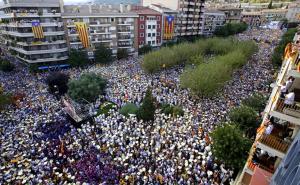 Skoro milion Katalonaca na ulicama: Traže otcjepljenje od Španije