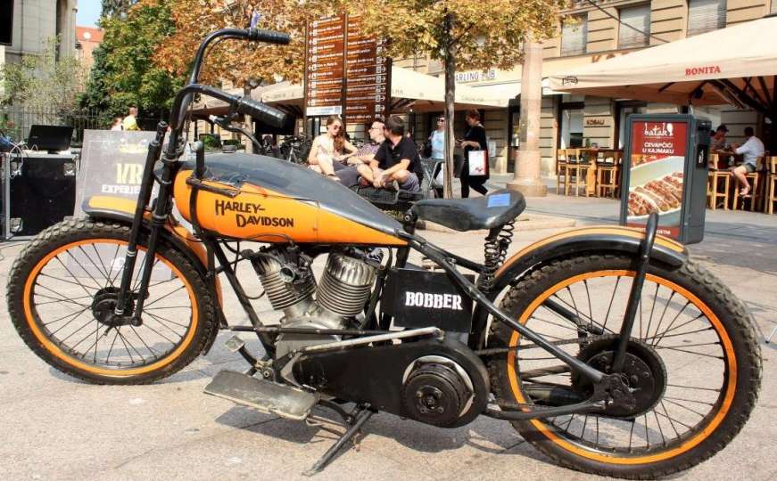 Zagreb: Na Cvjetnom trgu izloženi prvi modeli Harley-Davidsona