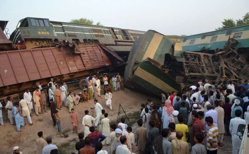 Pakistan: U sudaru vozova šestero mrtvih, više od 100 povrijeđenih 