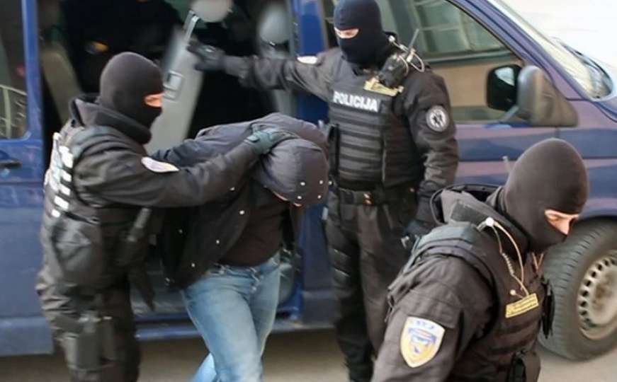 Objavljeno 10 potjernica: Ovo su kriminalci za kojim traga sarajevska policija
