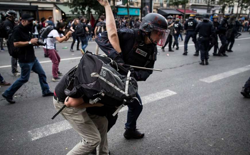 Protive se Zakonu o radu: Na demonstracijama u Francuskoj uhapšene 62 osobe
