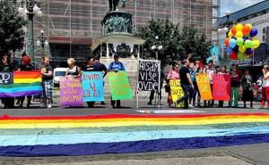 U Beogradu 'Parada ponosa': Minuta šutnje za LGBT zajednicu u Turskoj
