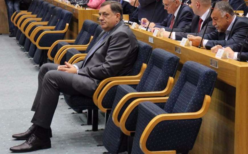 Dodik: 'W. Petritsch je bečki konjušar koji se pretvorio u sarajevskog udvoricu'