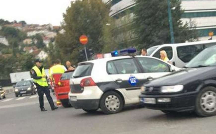 Sudar u centru Sarajeva, jedno lice prevezeno u bolnicu