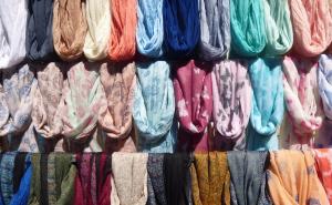 Jesen je stigla - kreativne ideje kako da vežete šal