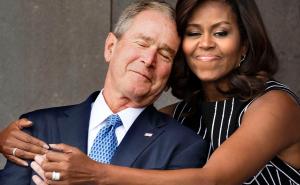 Kad se Redditori poigraju sa zagrljajem Obame i Busha