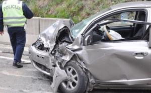 U saobraćajnoj nesreći povrijeđene tri osobe 