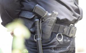 Uz prijetnju pištoljem opljačkana prodavnica 'Sofa'