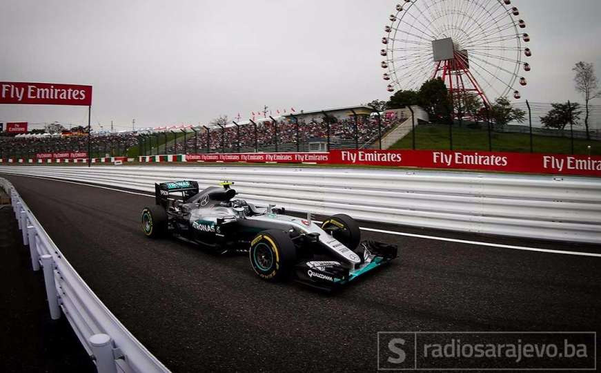 Rosbergu pole position u Japanu