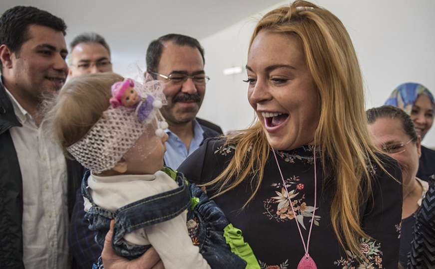 Lindsay Lohan posjetila kamp sa sirijskim izbjeglicama