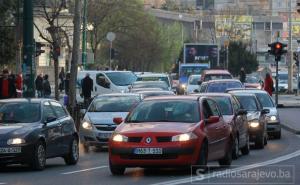 Vozači, oprezno: U više sarajevskih ulica gužva od jutros