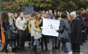 Pitaj smrt vozi li danas da djeci kažemo da ostanu kući