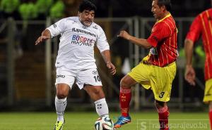 Maradona poručio Tottiju da mora igrati do 50. godine