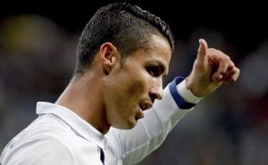 C. Ronaldo produžio: Da li je basnoslovnim ugovorom prestigao Messija