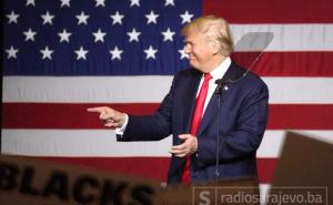 Trump: Clinton se treba podvrgnuti testovima na drogu