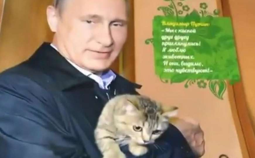 Zavirite u ruski kalendar u kojem glavnu ulogu ima Vladimir Putin