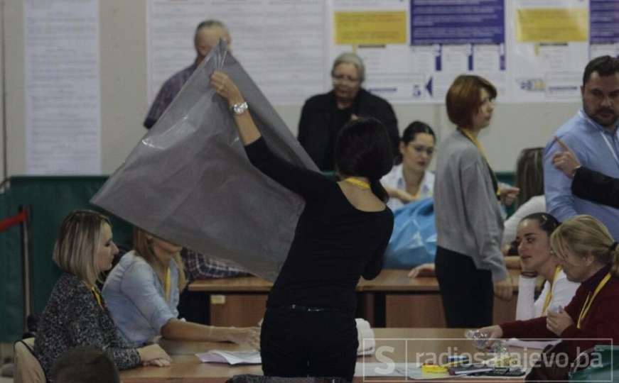 Sarajevo: Ponovo se broje glasački listići sa 52 biračka mjesta