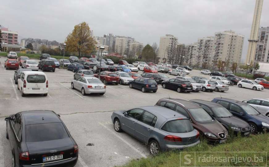Vozila sve više, parkinga sve manje: Gdje i za koliko parkirati u Sarajevu?