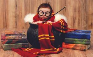 Beba sa štapićem čarobnjaka Harry Pottera