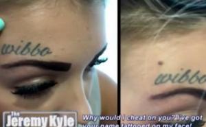 Muškarac nagovorio svoju djevojku da istetovira njegovo ime na čelu