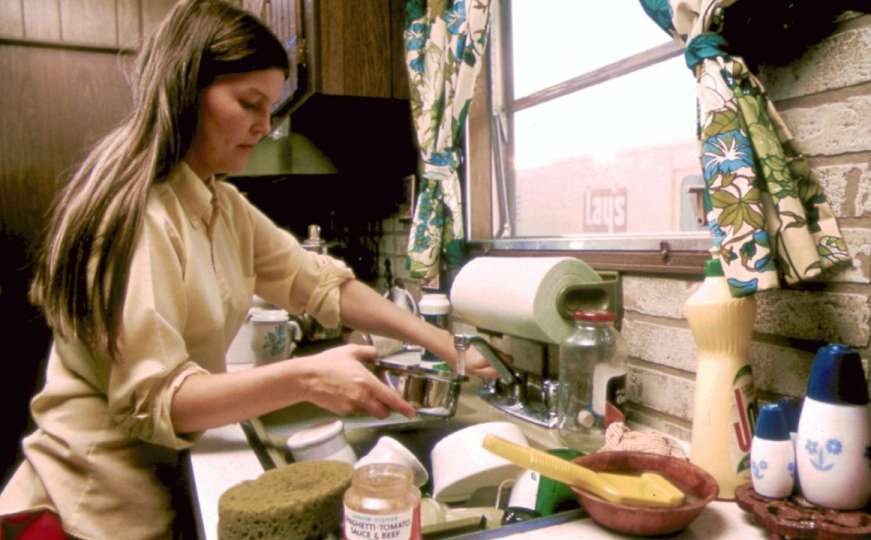 Narodni običaji: Zašto žene danas ne bi trebale raditi kućne poslove