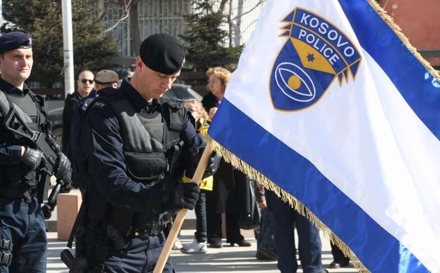 Kosovo: Dvojica maloljetnih Srba nožem napali Bošnjaka