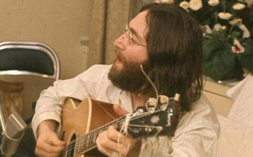 U omotu stare ploče pronašao Lennonovo pismo vrijedno 60.000 funti