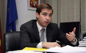 Zamjenik ministra izazvao dva sudara i pobjegao