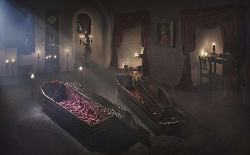 Ko je dovoljno hrabar da prespava u kovčegu grofa Drakule?