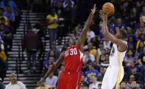 Kevin Durant zabija i bez tene