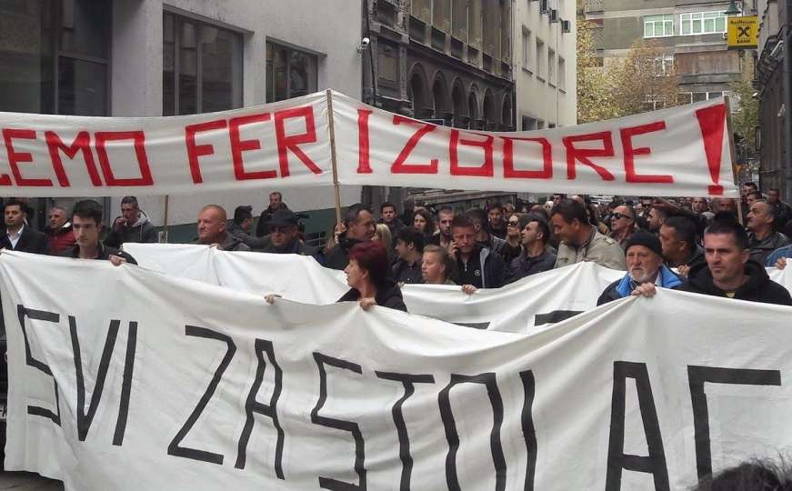 Protesti u Sarajevu: Ako ste vi kriminalci, nismo mi!