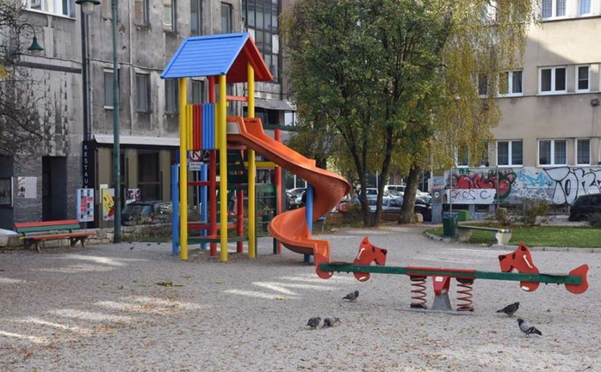 Radost za mališane: Uređeno dječije igralište u ulici Branilaca Sarajeva