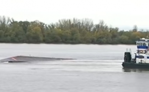 Teretni brod potonuo u Dunavu: Traga se za posadom