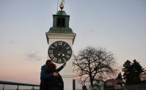 Lajoš Lukači tri decenije održava "pijani sat" na Petrovaradinskoj tvrđavi