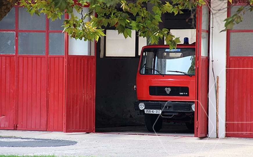 Izbio požar u prostorijama FK Veleža