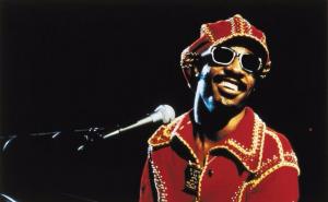 Skoro pa top lista - Stevie Wonder, Clean Bandit, Lady Gaga