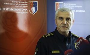 Komesar Ćosić kažnjen smanjenjem plaće u narednih pola godine