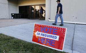 Izbori u SAD-u: Zatvorena prva birališta