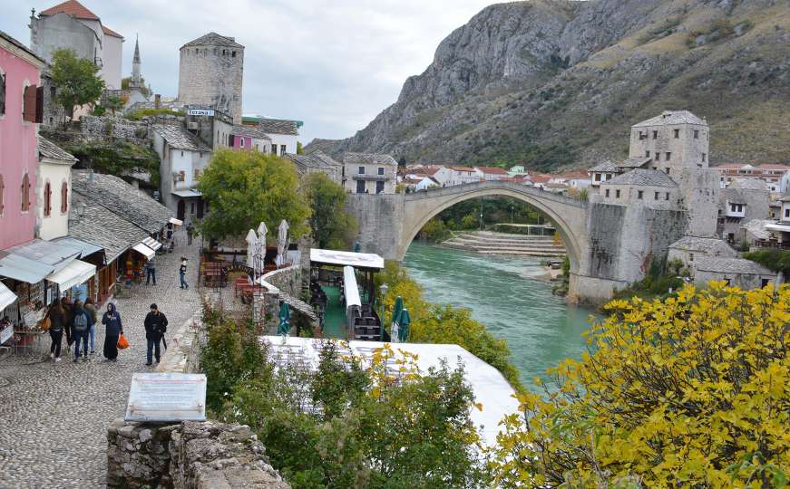 Sirena u 10.16 podsjetila Mostarce na najcrnji dan u historiji ovoga grada