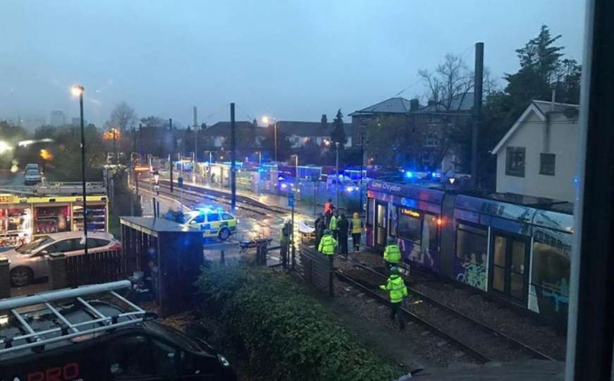 Najmanje pet poginulih u tramvajskoj nesreći 