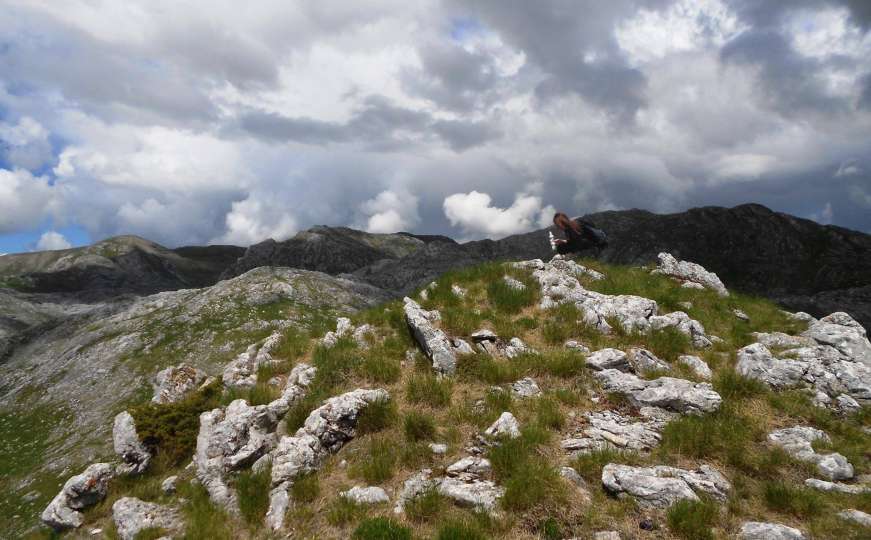 Humanitarna planinarska tura na vrh planine Visočica