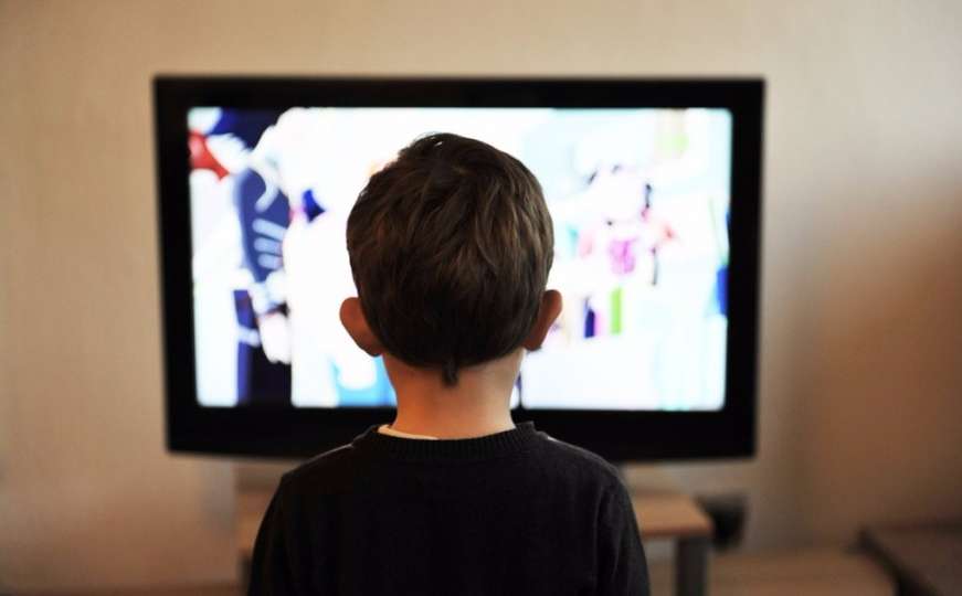 Koliko bi vremena djeca trebala provoditi ispred ekrana? 