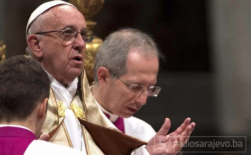 Papa Franjo osudio 'epidemiju mržnje' prema strancima