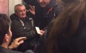 Građani u tramvaju napali političara bez karte: "Mi smo kreteni što plaćamo?"