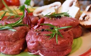 Prepakovano meso sa isteklim rokom vraćeno u prodaju