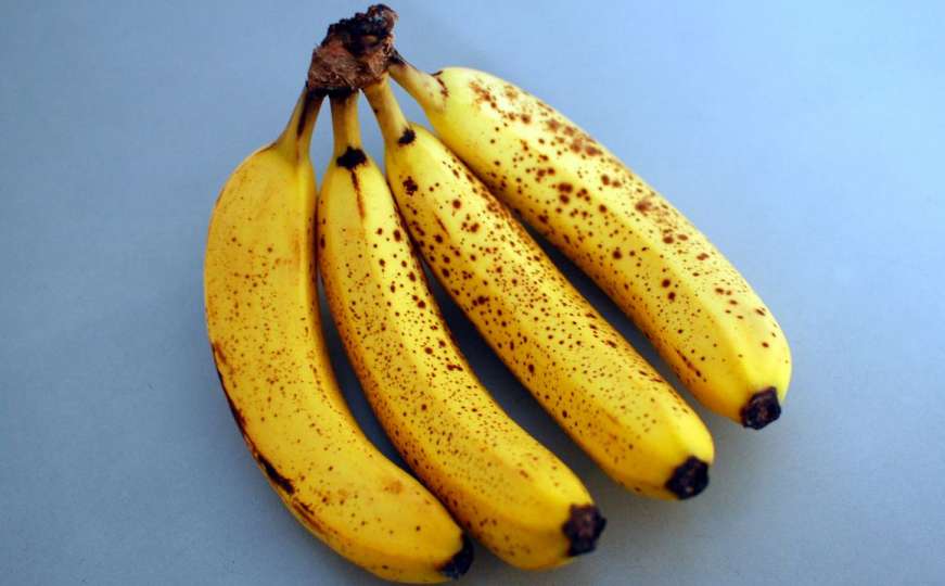 Evo šta će vam se dogoditi ako budete jeli banane s tamnim tačkama